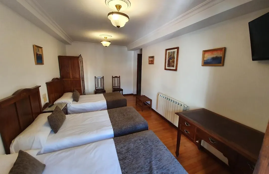 Hostal Giadas-1